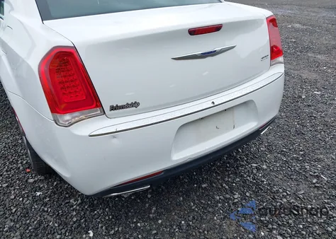 2019 Chrysler 300 Touring из США, поврежденный, VIN 2C3CCAAG3KH564993